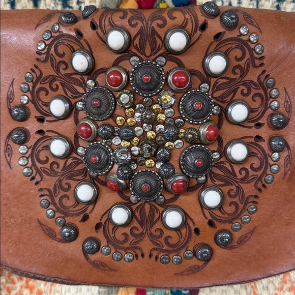 Campomaggi “Siena Pochette Bag” in studded embossed cognac leather. New with tag - Picture 3 of 11